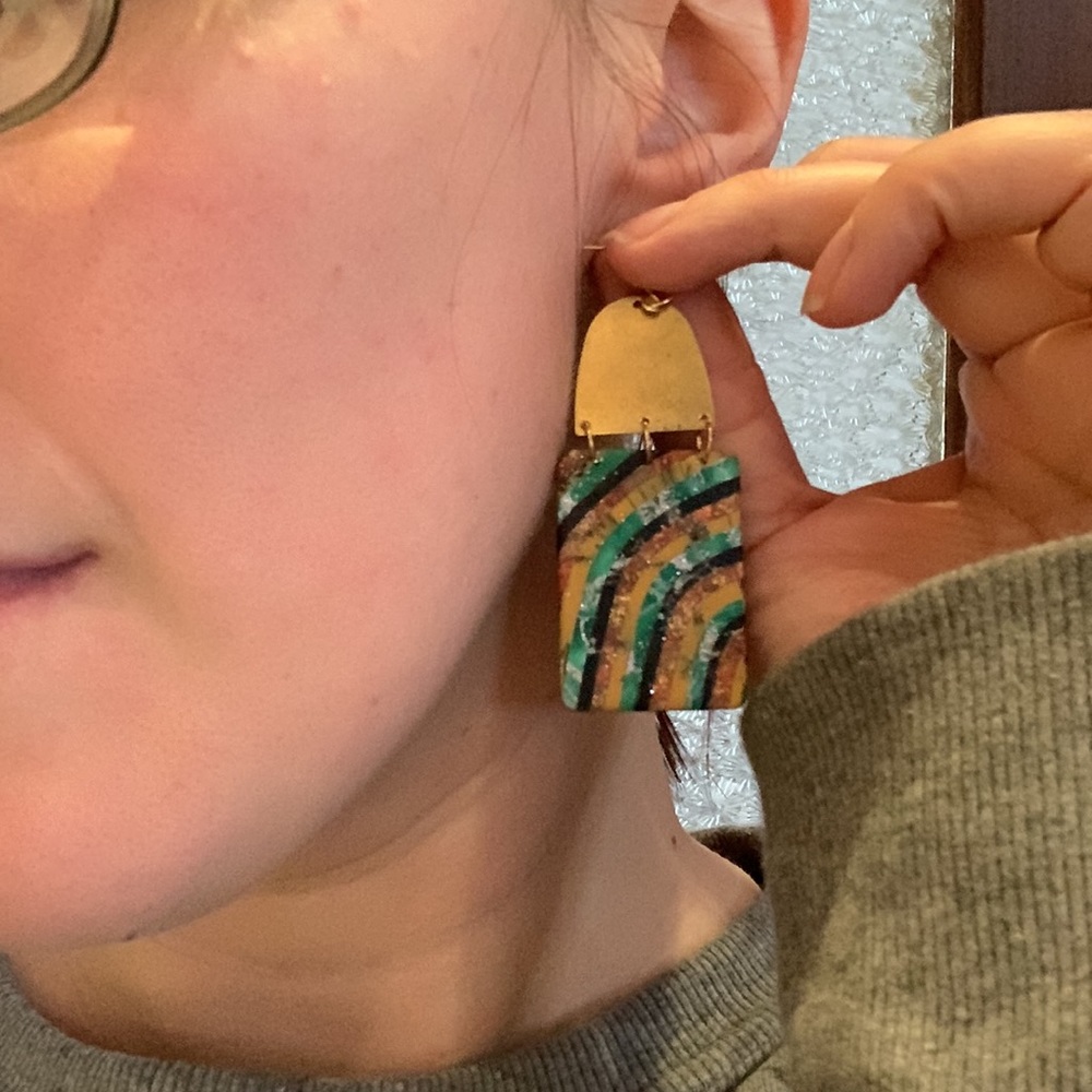 Multicolored dangles - Picture 4 of 6